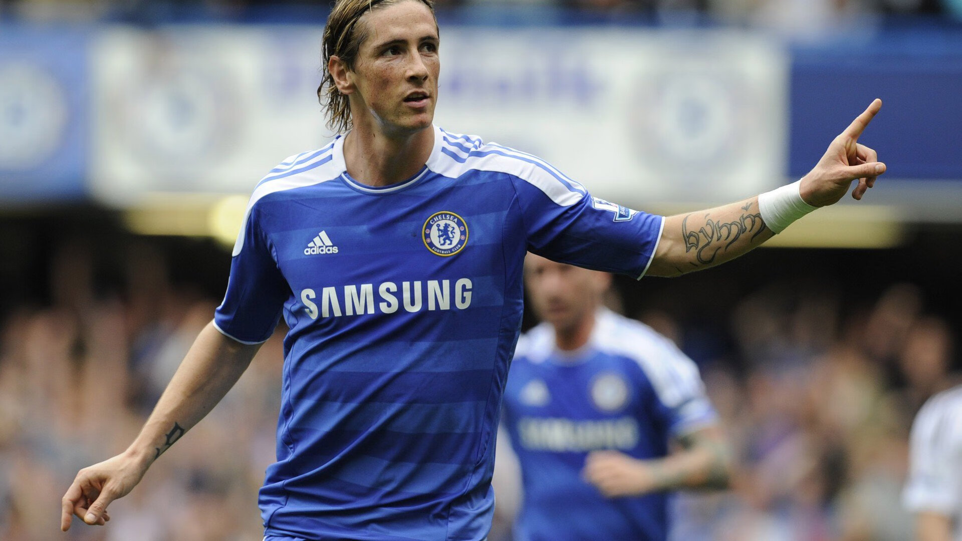 开云注册网址-“英超强强对话：豪门对决激烈上演，榜首之争白热化”，英超豪门多